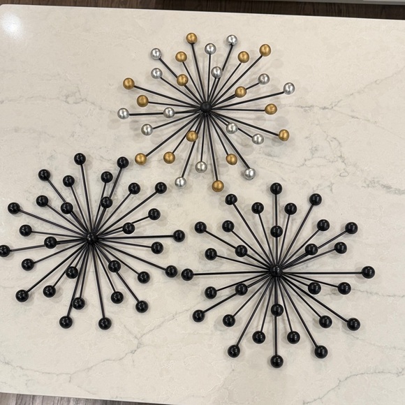 Source Unknown Gold and Silver Starburst Wall Decor - Picture 3 of 3